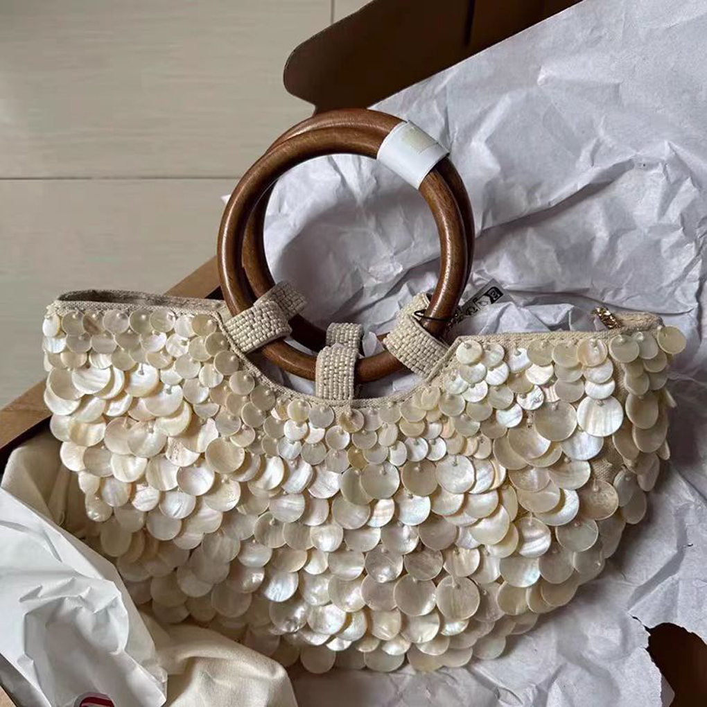Wristlet Wallet Zipper - Exquisite Beaded Bag Handmade Chic Shell