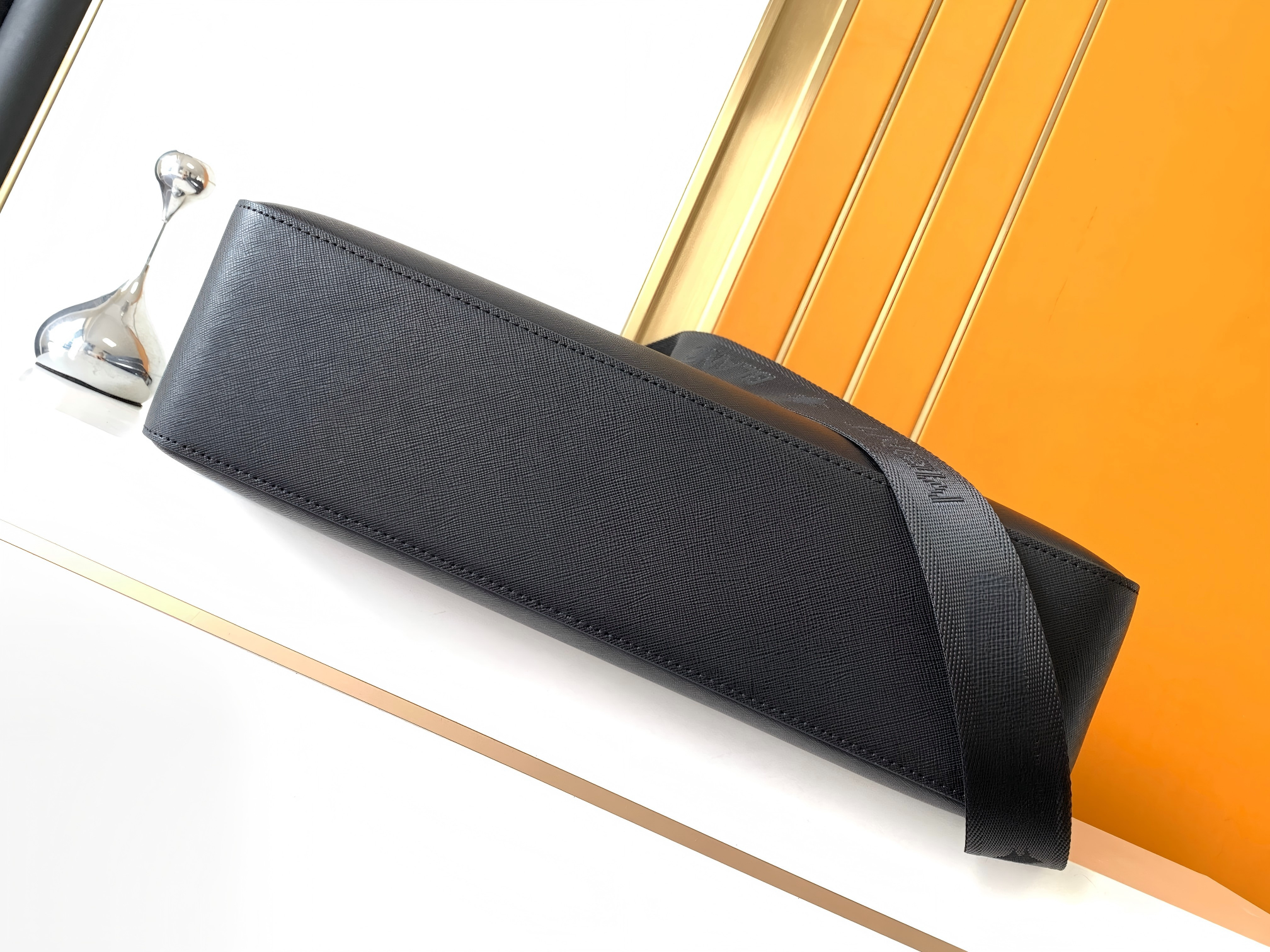 Luxury Men's Top-Handle Bags P - Luxury Bags For Laptop incelemesi ve fiyatı