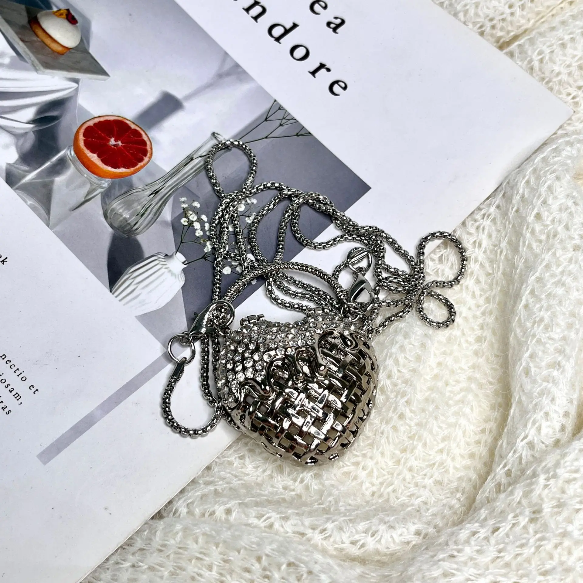 Designer Hollowed Out Heart- H - Shoulder Bag Slouchy incelemesi ve fiyatı