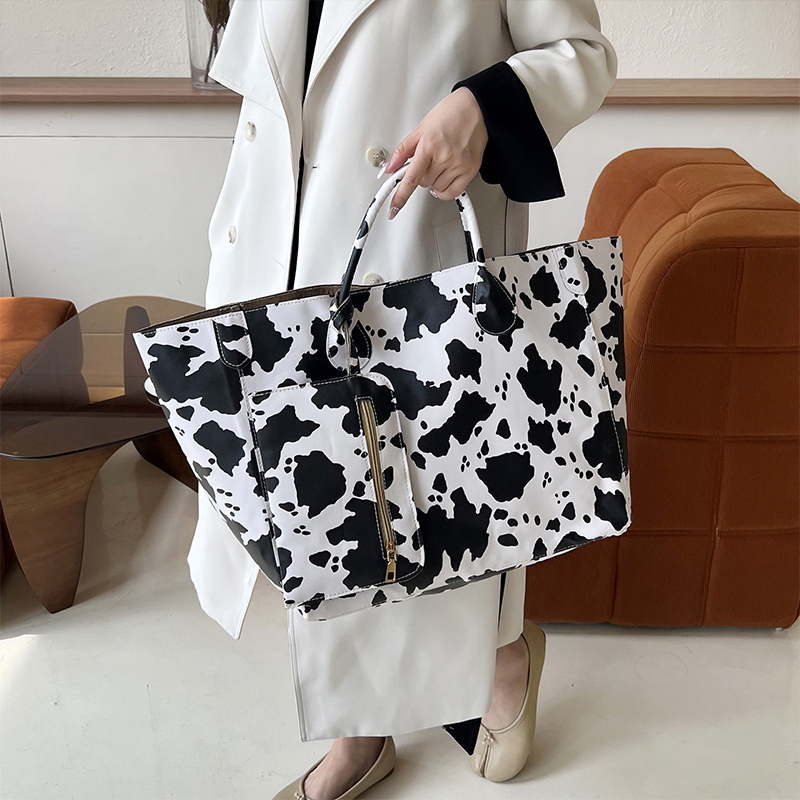 Cow Patterned Tote Bag with Ma - Wristlet Wallet Zipper incelemesi ve fiyatı