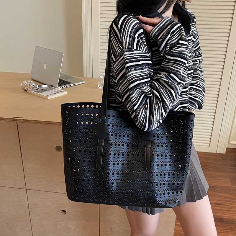 Large Size Shoulder Tote Bags  - Luxury Bags On Sale incelemesi ve fiyatı