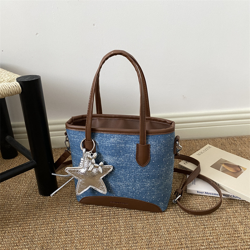 Denim Underarm Shopper Totes L - Luxury Bags Denim incelemesi ve fiyatı