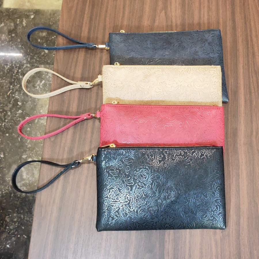 Vintage Relief patterned women - Wristlet Wallet Zipper incelemesi ve fiyatı