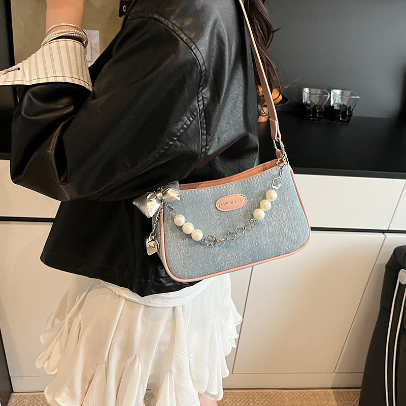 Fashionable women's denim tren - Luxury Bags Denim incelemesi ve fiyatı